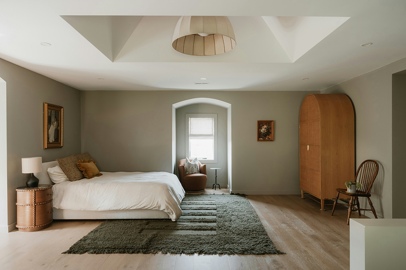 Litet sovrum, stor stil – så maximerar du utrymmet